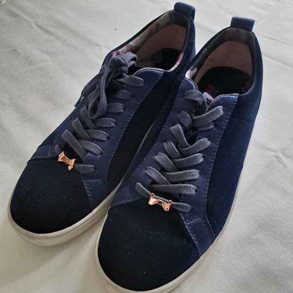 Ted Baker Shoes - Ted Baker Women's Size 9 Navy Velvet Sneaker
